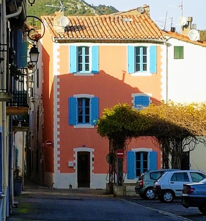 Mountain View Townhouse Quillan Bed & Breakfast Exterior photo